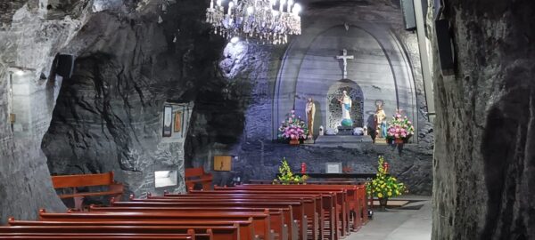 SALT CATHEDRALOF ZIPAQUIRA + WALKING TOUR - Image 2